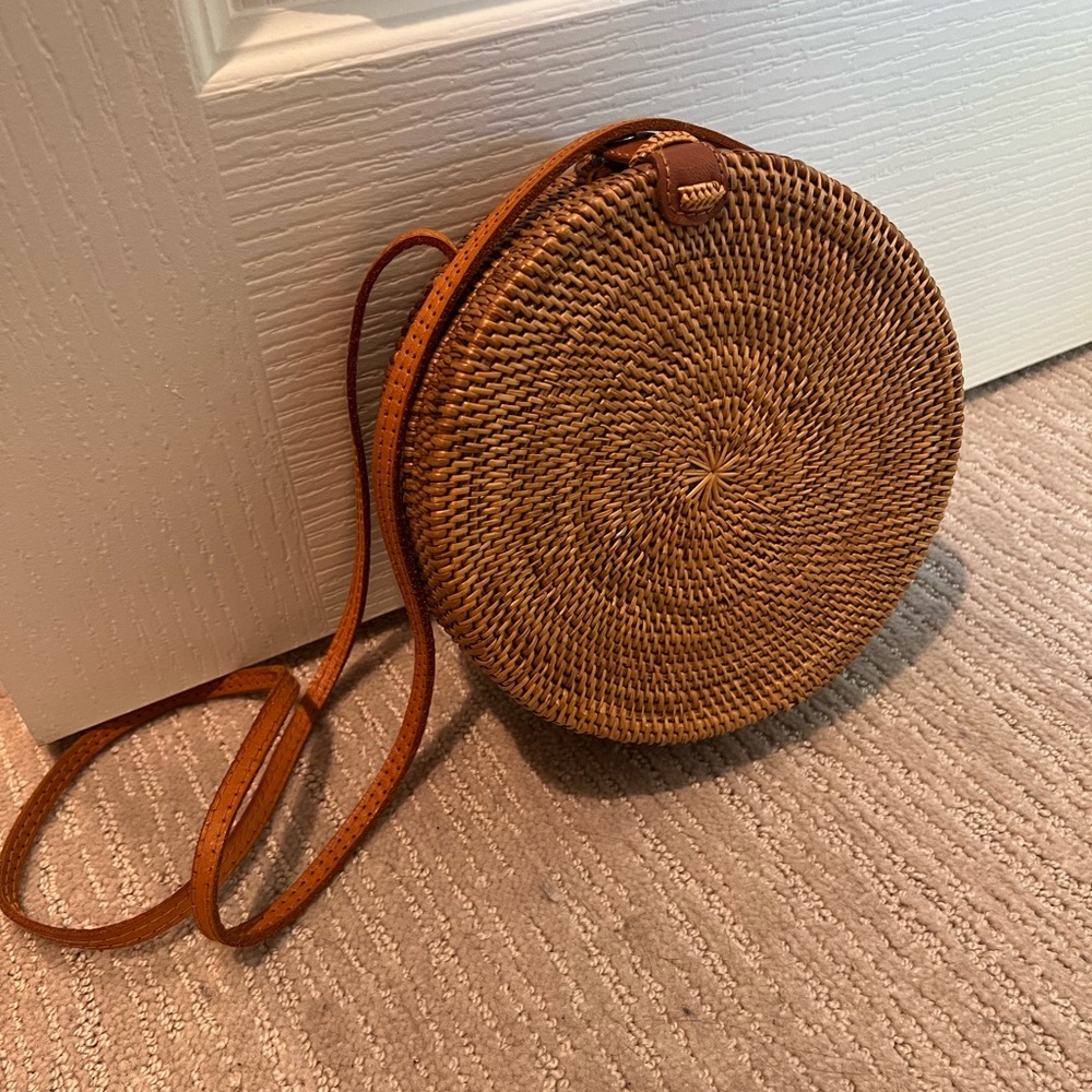 Rattan purse